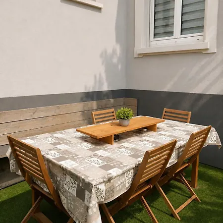 Villa Prestige, Jardin Privé, Parkings Sécurisés, Jacuzzi En Option