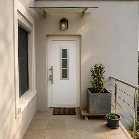 Prestige, Jardin Privé, Parkings Sécurisés, Jacuzzi En Option